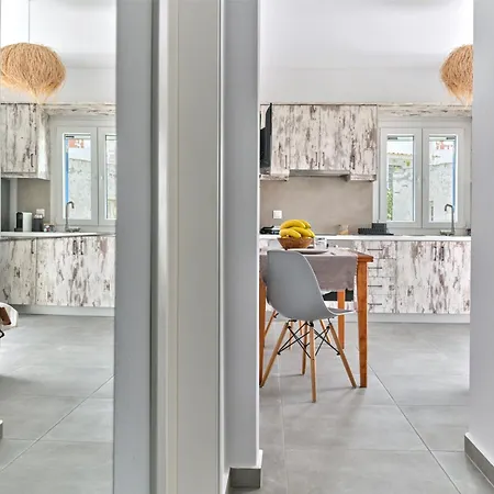 Nickevi Apartment Naousa (Paros)